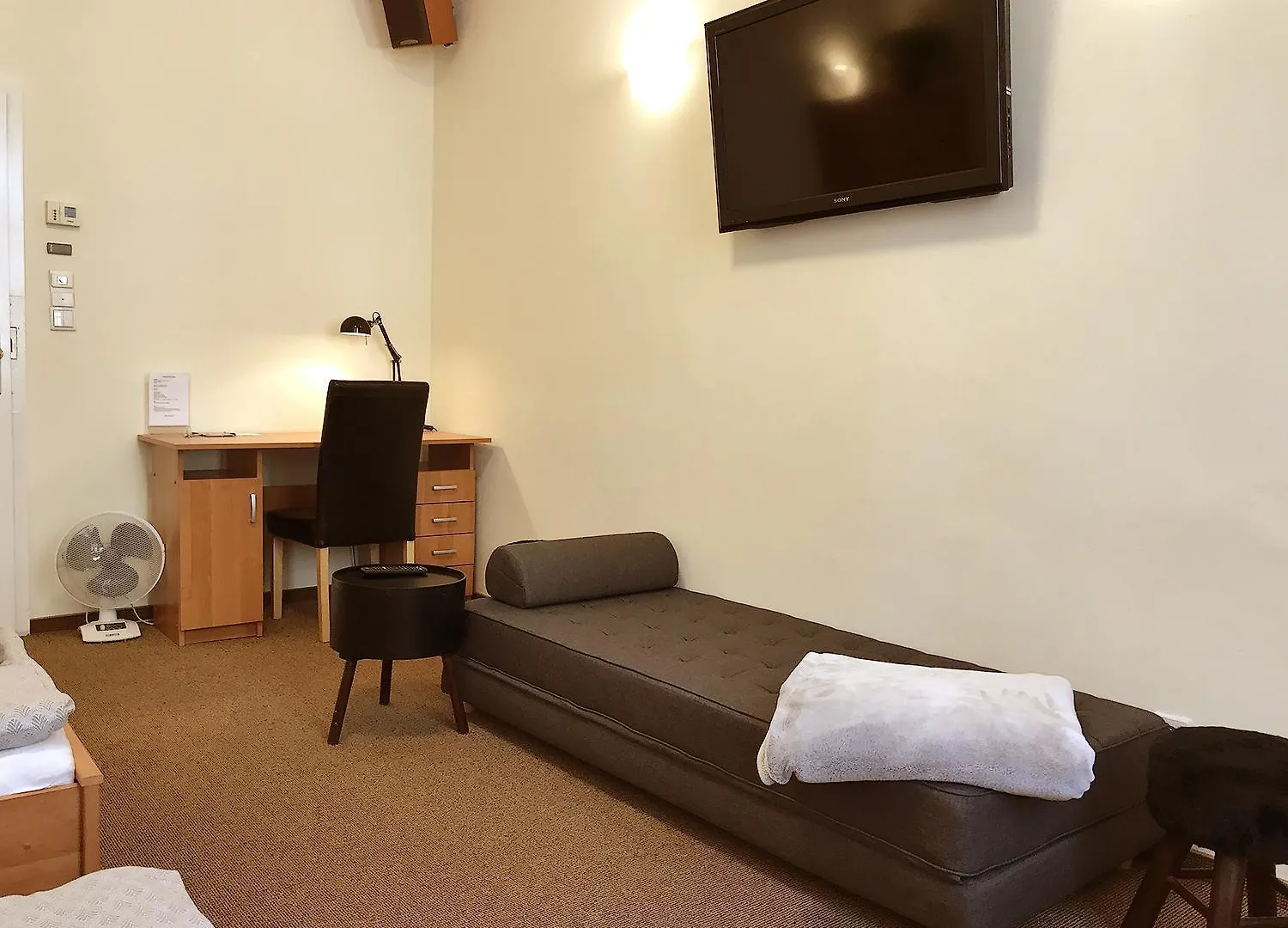 Light Rooms Prága Apartmanhotel