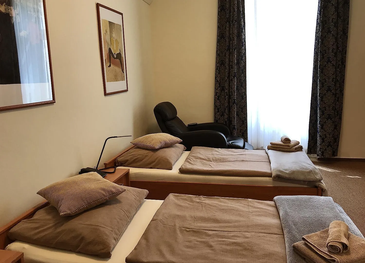 Light Rooms Prága Apartmanhotel